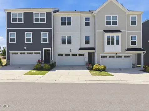 2112 Terrawood Durham NC 27703