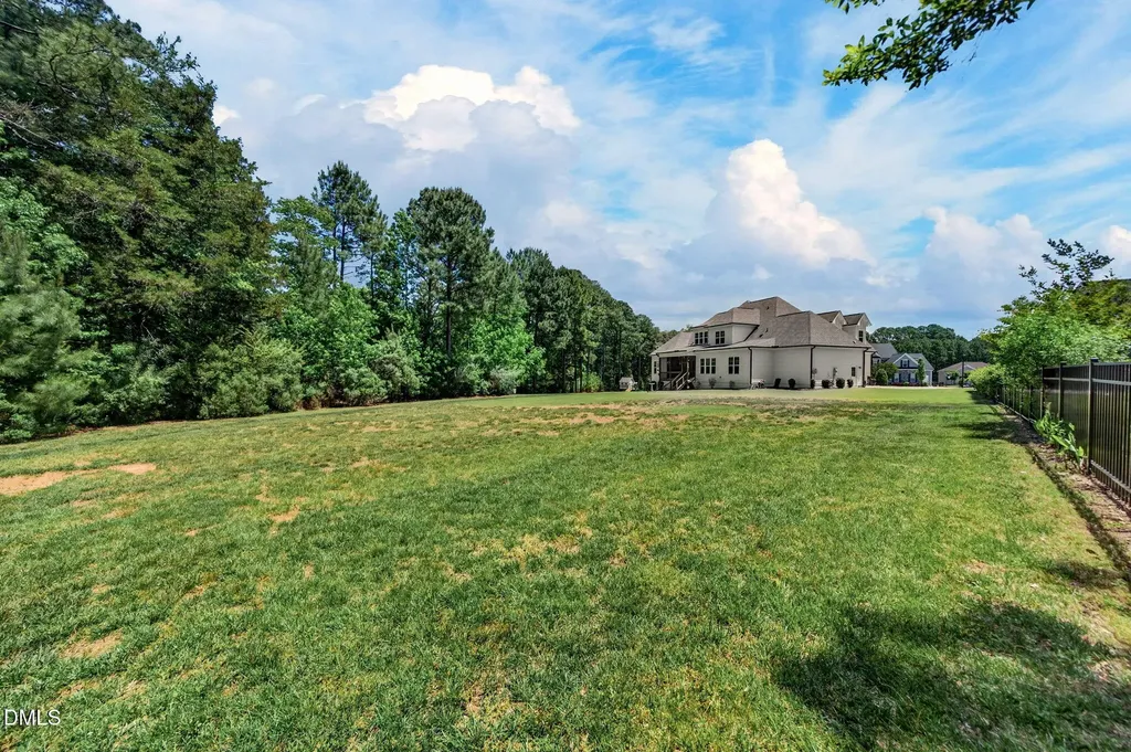 6109 Norwood Place Raleigh NC 27613