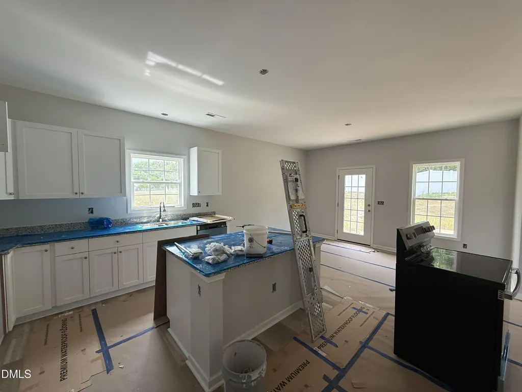 75 Crossvine Street Selma NC 27576