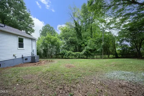 1312 Woodside Drive Greensboro NC 27405