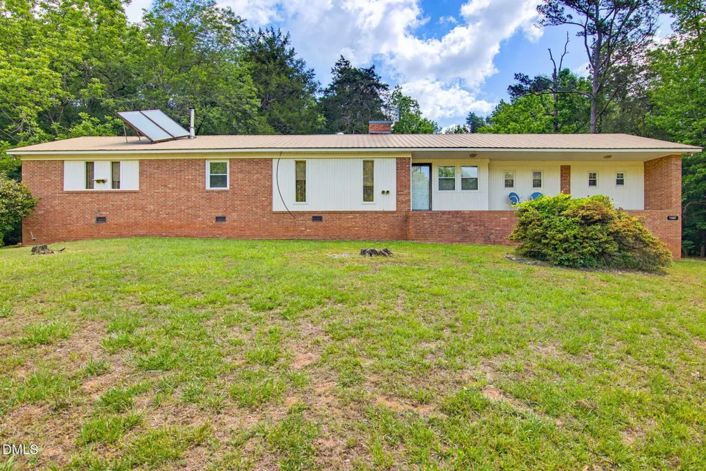 1667 Nc-22 Highway Robbins NC 27325