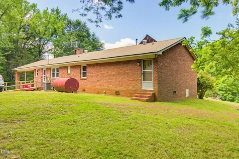 1667 Nc-22 Highway Robbins NC 27325