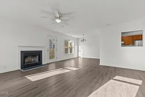 1521 Kara Court Fayetteville NC 28304