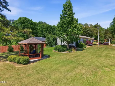 138 Lake Cammack Court Burlington NC 27217