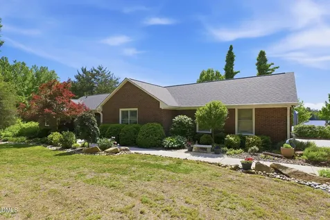 138 Lake Cammack Court Burlington NC 27217