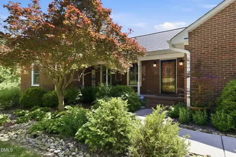 138 Lake Cammack Court Burlington NC 27217
