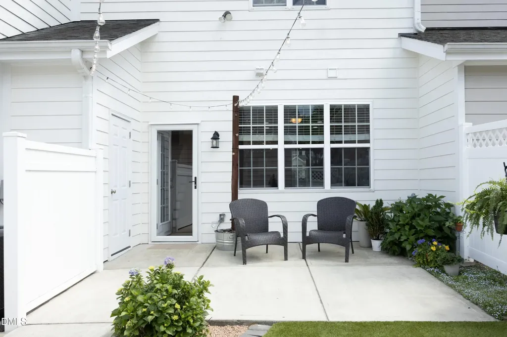 1022 Christopher Drive Chapel Hill NC 27517