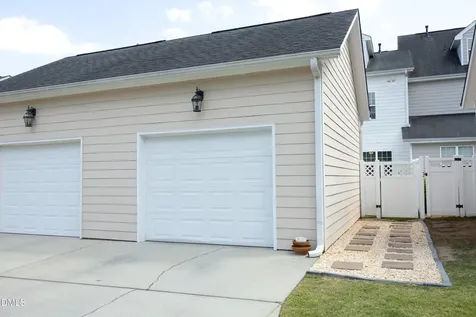 1022 Christopher Drive Chapel Hill NC 27517