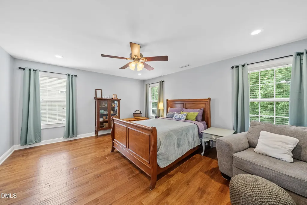 305 Holly Thorn Trace Holly Springs NC 27540