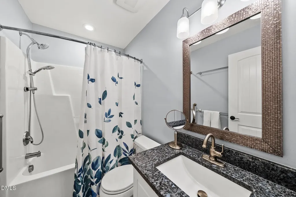 305 Holly Thorn Trace Holly Springs NC 27540