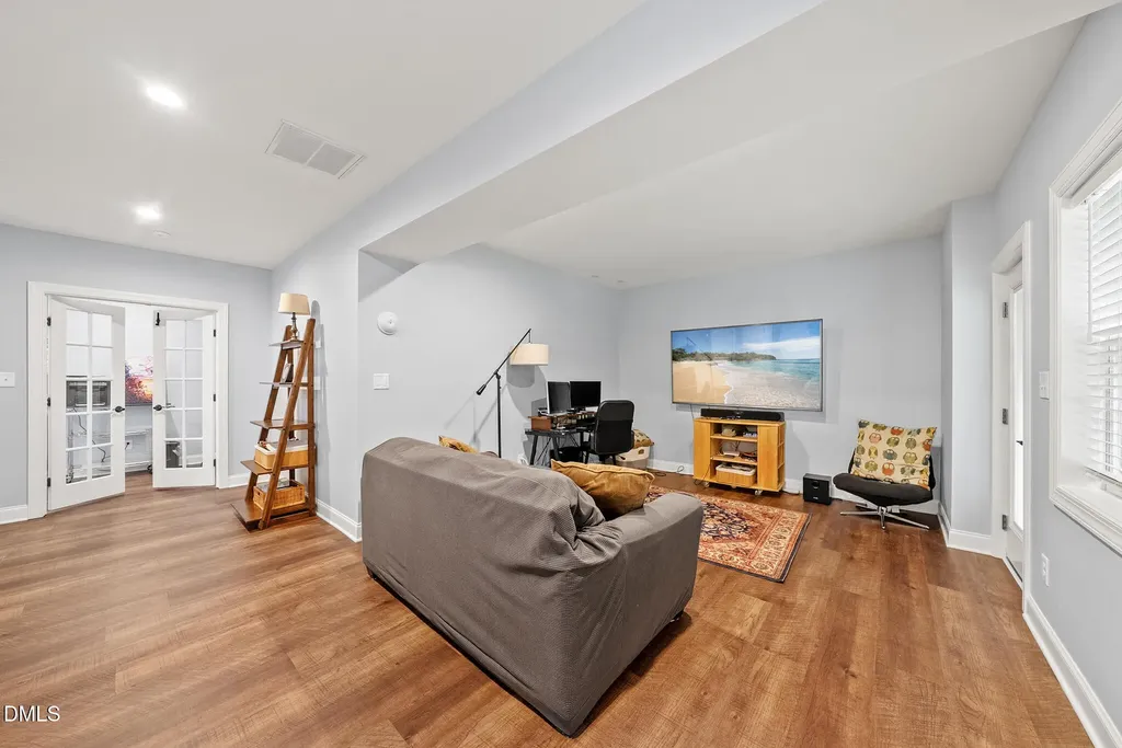305 Holly Thorn Trace Holly Springs NC 27540