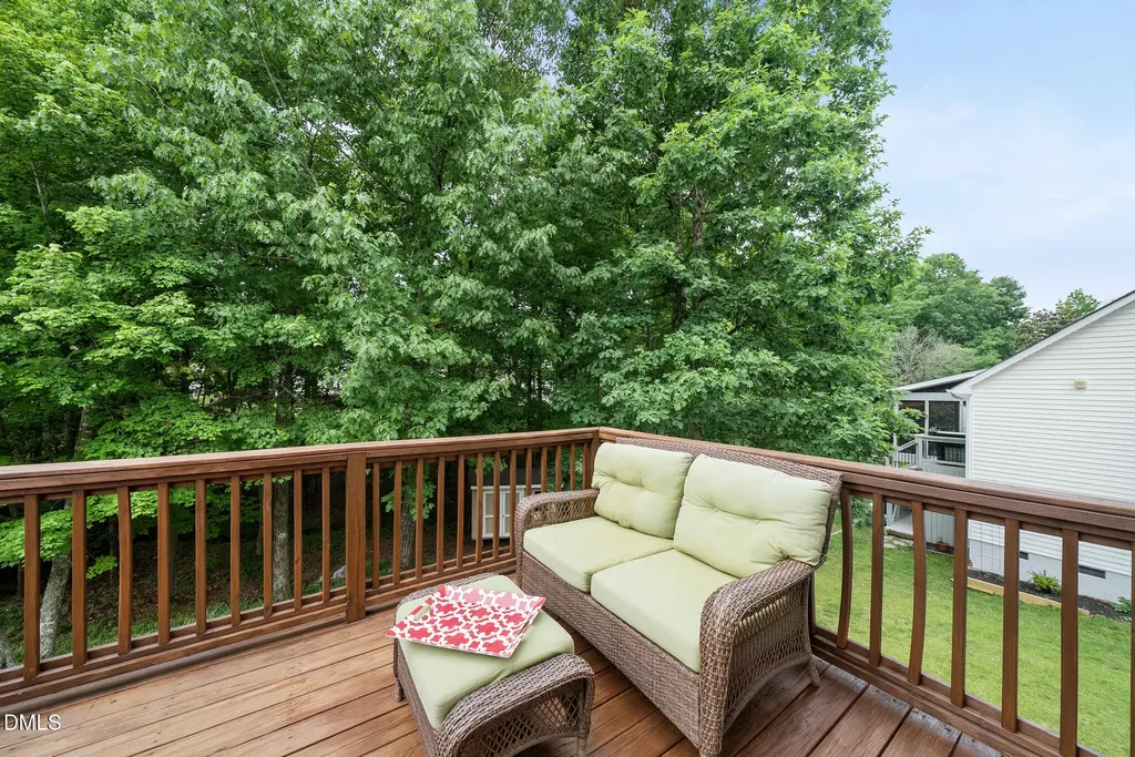 305 Holly Thorn Trace Holly Springs NC 27540