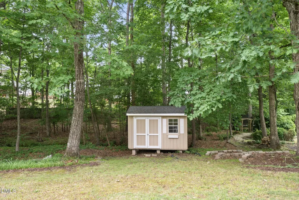 305 Holly Thorn Trace Holly Springs NC 27540