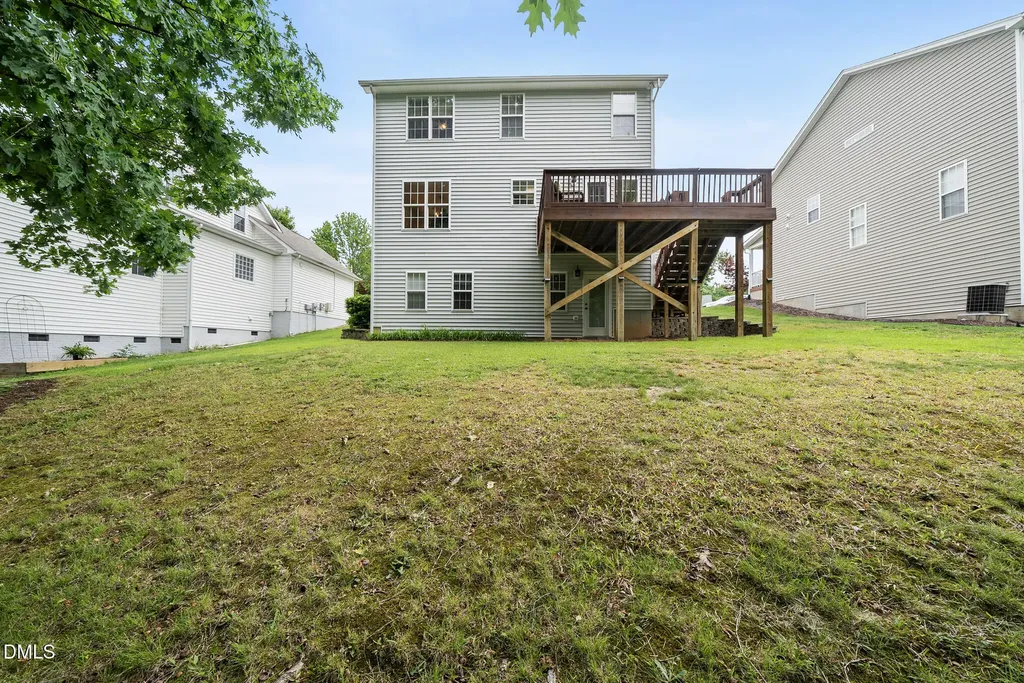 305 Holly Thorn Trace Holly Springs NC 27540
