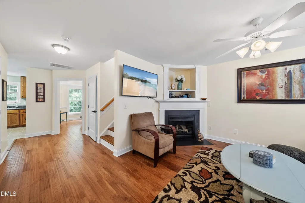 305 Holly Thorn Trace Holly Springs NC 27540