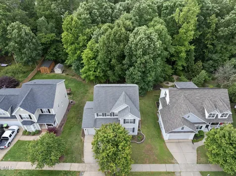 305 Holly Thorn Trace Holly Springs NC 27540