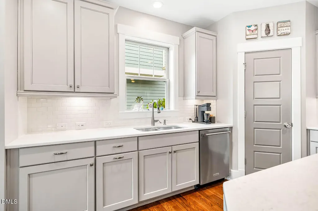 20 Tarwick Avenue Chapel Hill NC 27516
