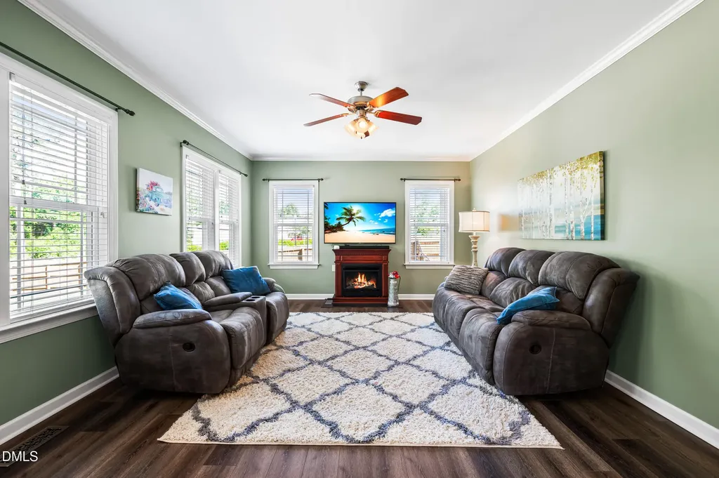 10 Wyndham Place Drive Fuquay Varina NC 27526