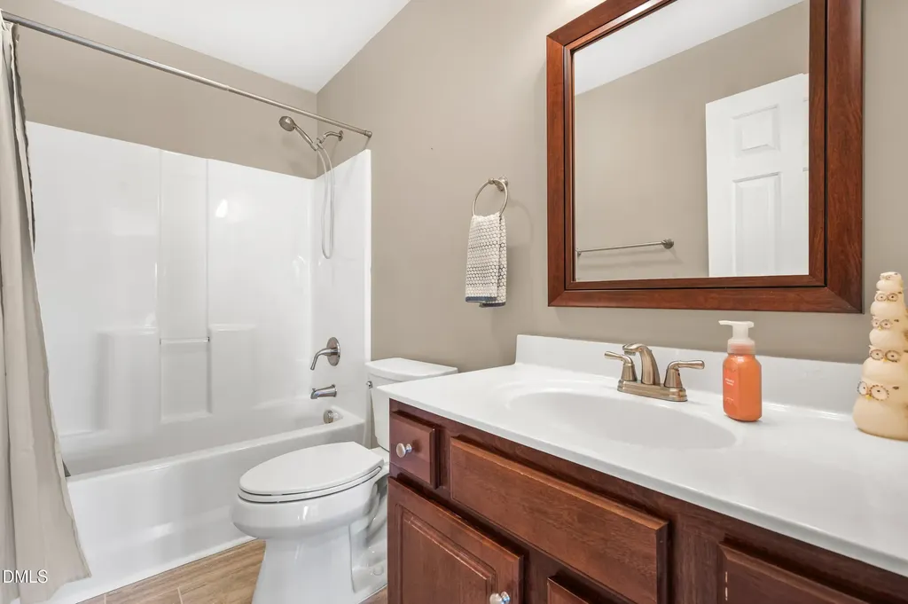 10 Wyndham Place Drive Fuquay Varina NC 27526