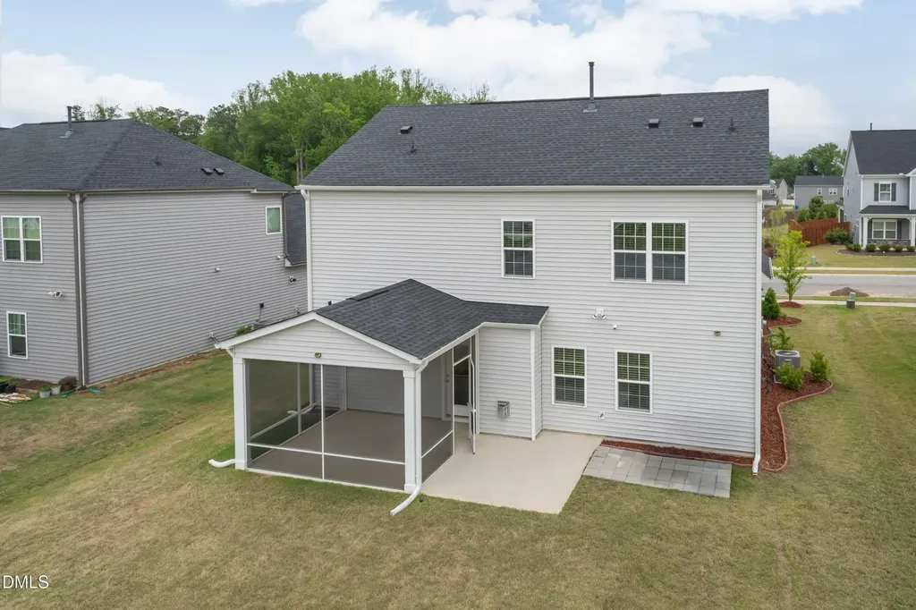 2012 Heisser Lane Fuquay Varina NC 27526