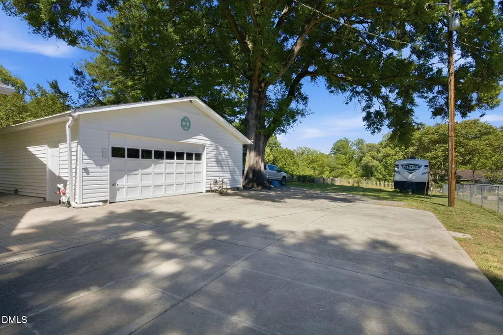 206 Third Avenue SE Taylorsville NC 28681