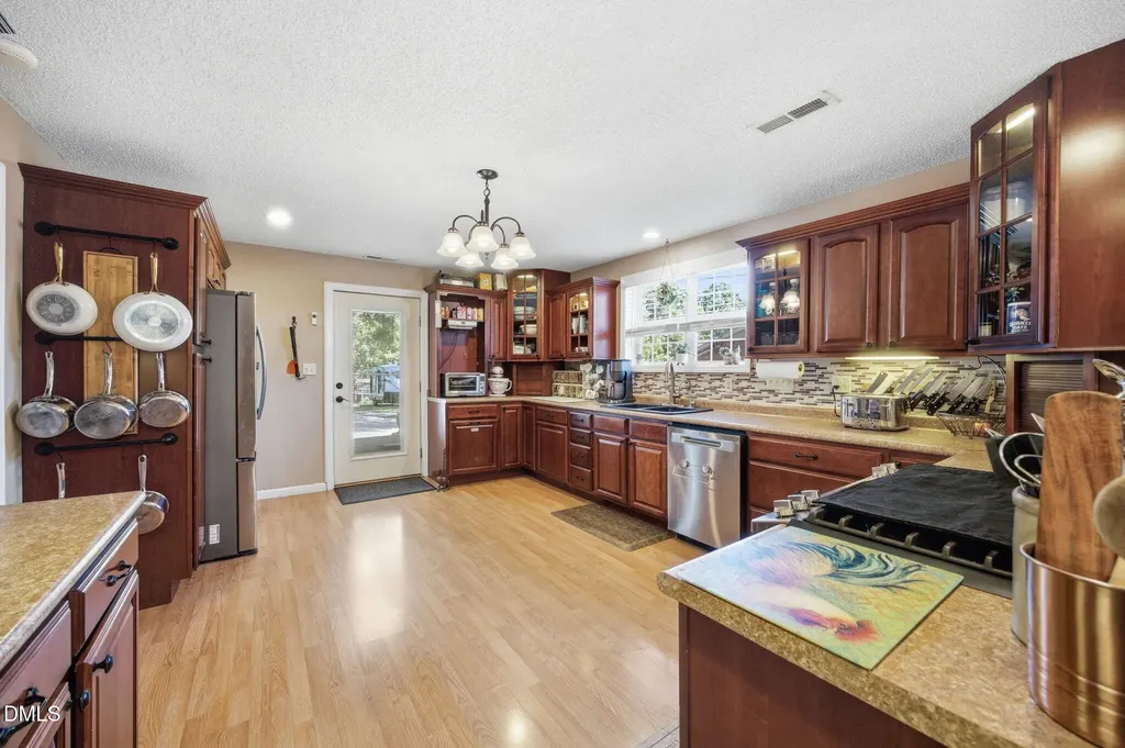 206 Third Avenue SE Taylorsville NC 28681
