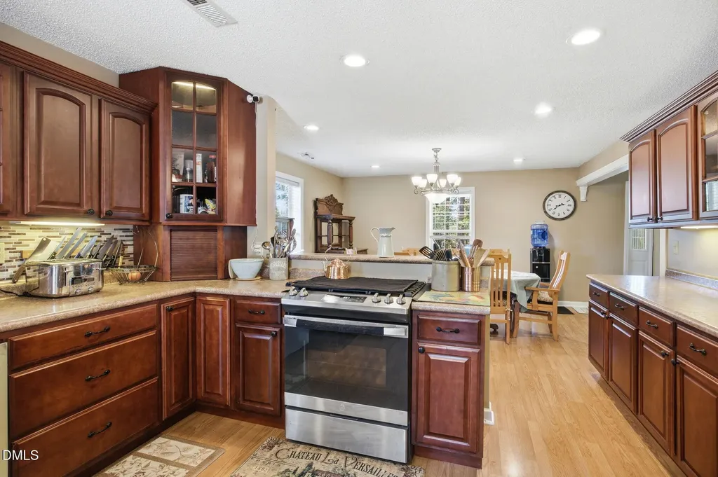 206 Third Avenue SE Taylorsville NC 28681