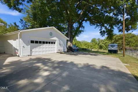 206 Third Avenue SE Taylorsville NC 28681