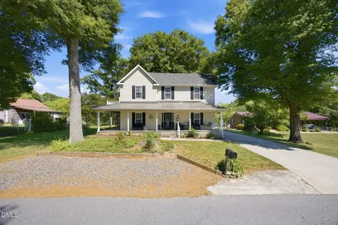 206 Third Avenue SE Taylorsville NC 28681