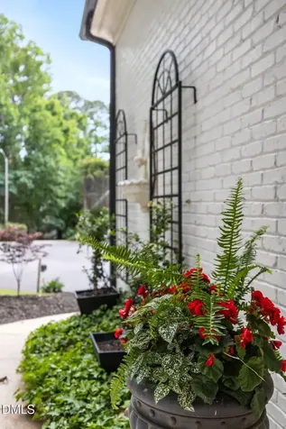 102 Parkgrove Court Cary NC 27519