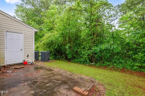 380 Anna Street Lillington NC 27546