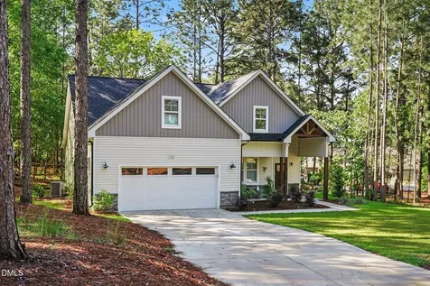 102 Dartmoor Lane Seven Lakes NC 27376