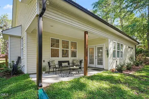 102 Dartmoor Lane Seven Lakes NC 27376