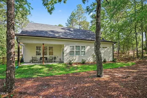 102 Dartmoor Lane Seven Lakes NC 27376
