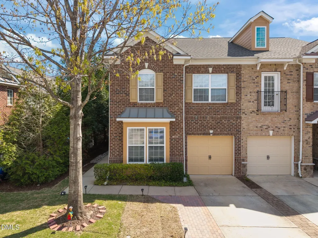 1811 Affirmed Way Cary NC 27519