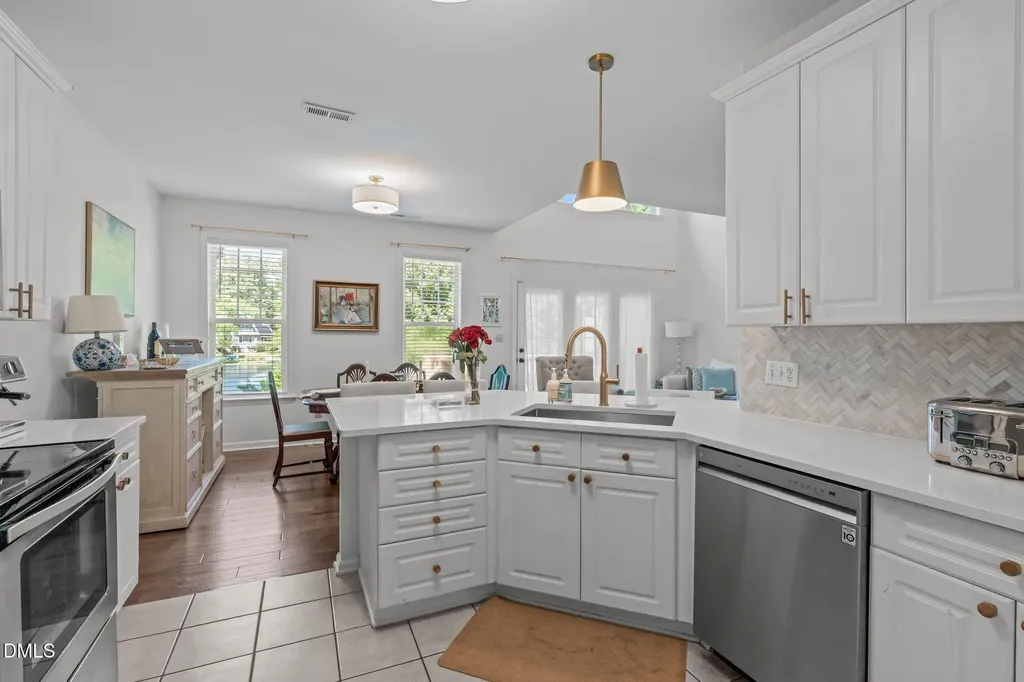 10402 Shadowlawn Drive Raleigh NC 27614