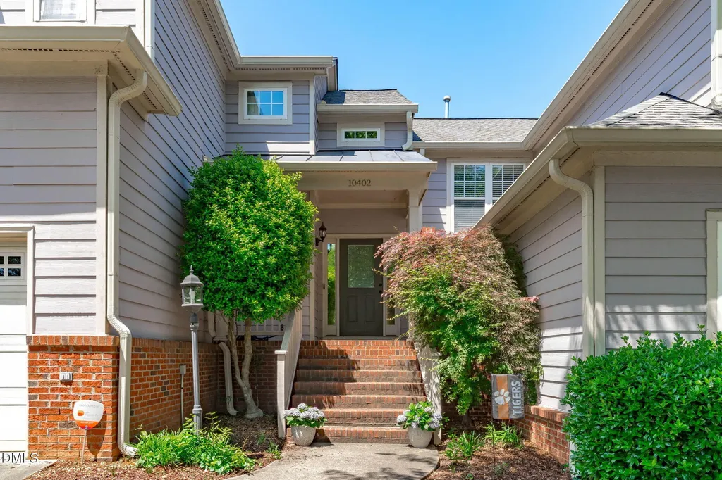 10402 Shadowlawn Drive Raleigh NC 27614