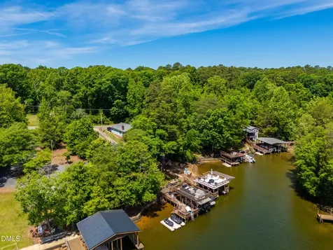 3496 Pinehaven Drive New London NC 28127