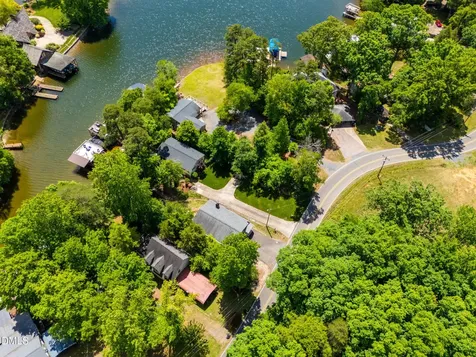 3496 Pinehaven Drive New London NC 28127