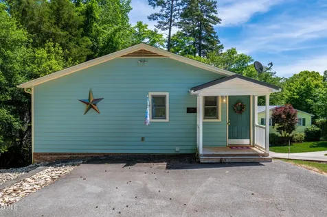 3496 Pinehaven Drive New London NC 28127