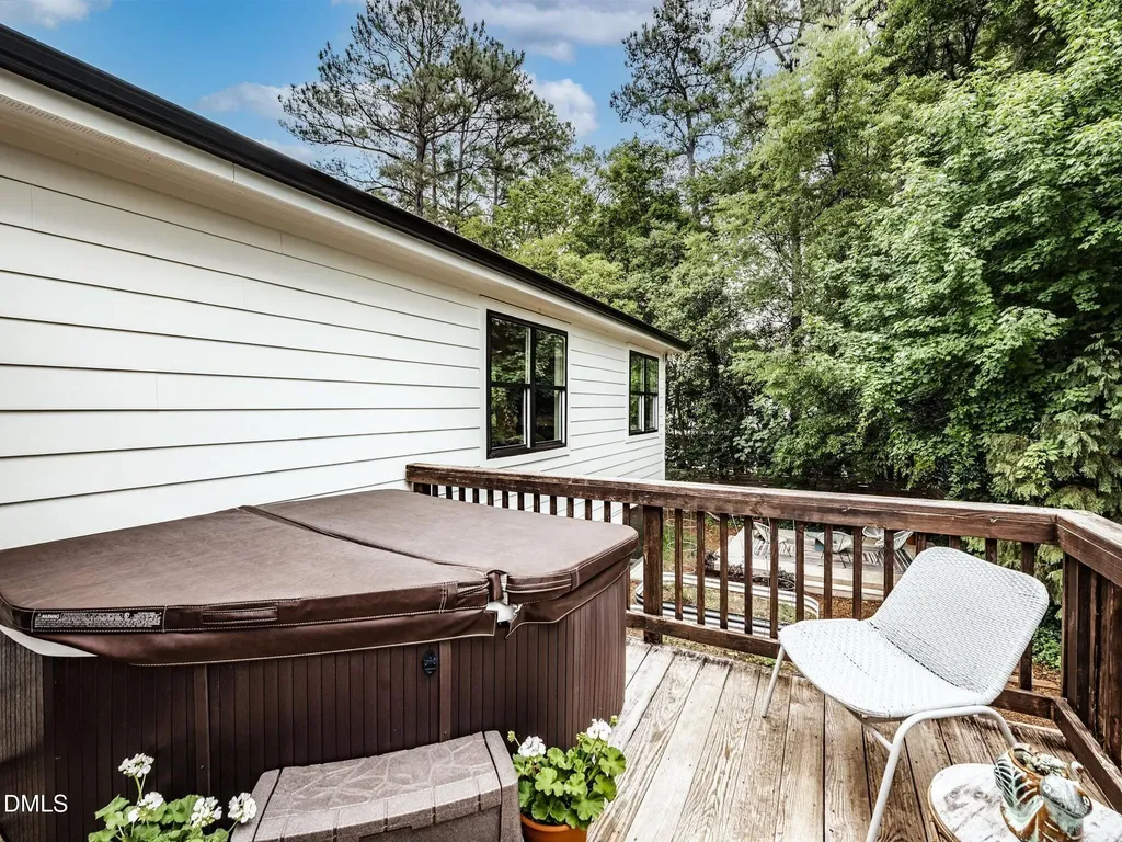 828 Woodburn Road Raleigh NC 27605