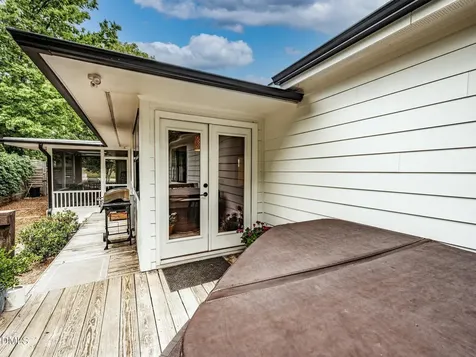 828 Woodburn Road Raleigh NC 27605