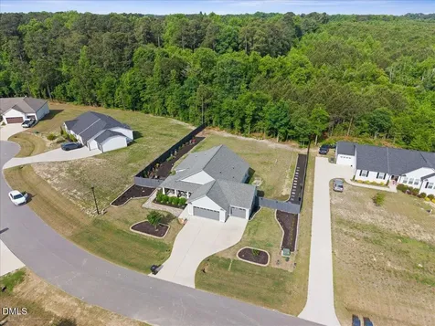 92 Apple Grove Lane Four Oaks NC 27524
