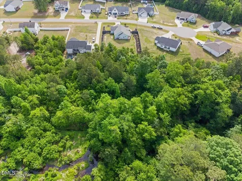 92 Apple Grove Lane Four Oaks NC 27524