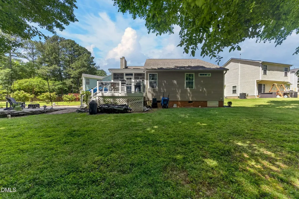 337 Stone Hedge Court Holly Springs NC 27540