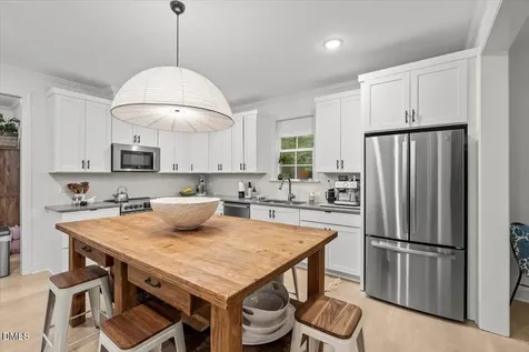 2045 Fernwood Way Henderson NC 27536