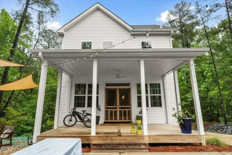 2045 Fernwood Way Henderson NC 27536
