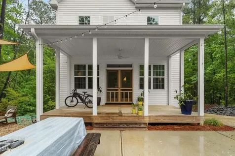 2045 Fernwood Way Henderson NC 27536
