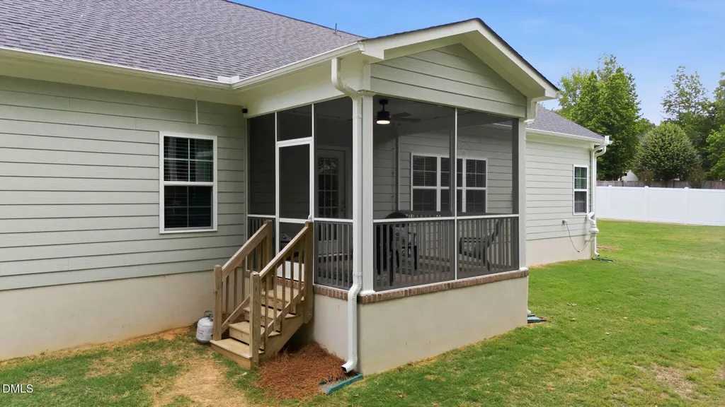 21 W Cannalily Lane Clayton NC 27520