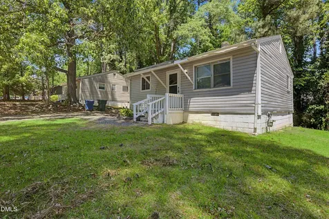 2718 Thelma Street Durham NC 27704